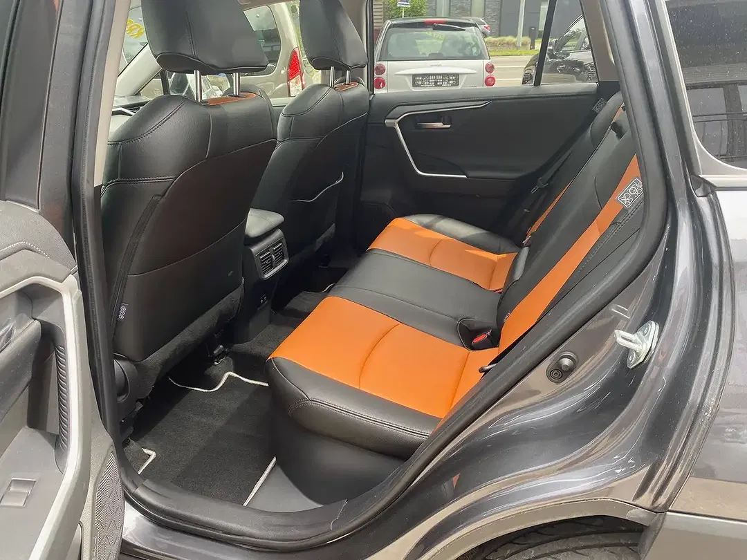 Toyota RAV 4 - Thumbnail 8