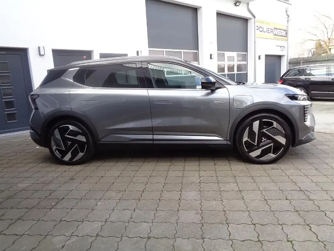Mitsubishi Eclipse Cross - Thumbnail 3