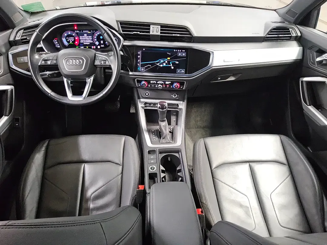 Audi Q3 - Thumbnail 4