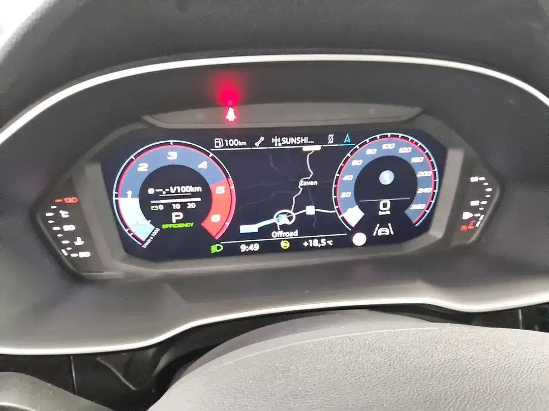 Audi Q3 - Thumbnail 7