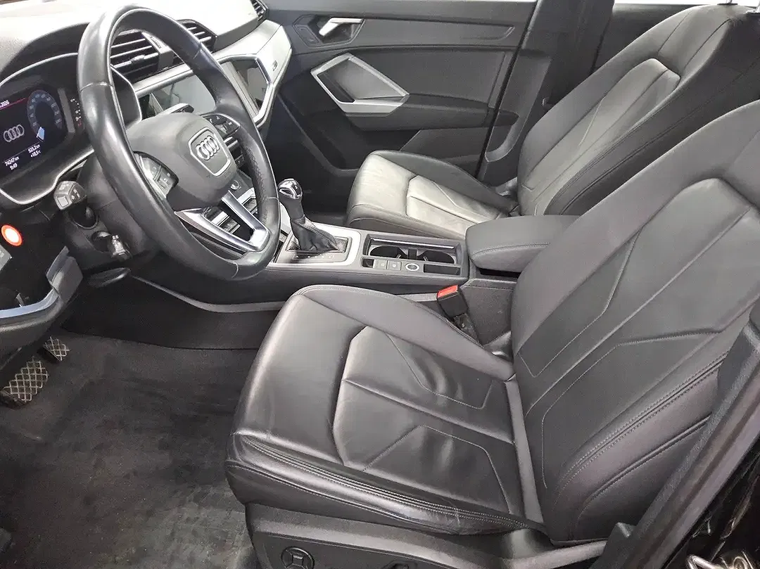 Audi Q3 - Thumbnail 8