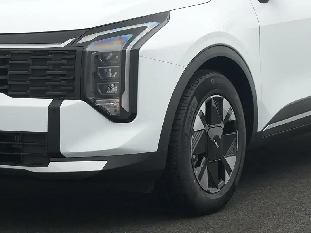Kia Sportage - Thumbnail 8