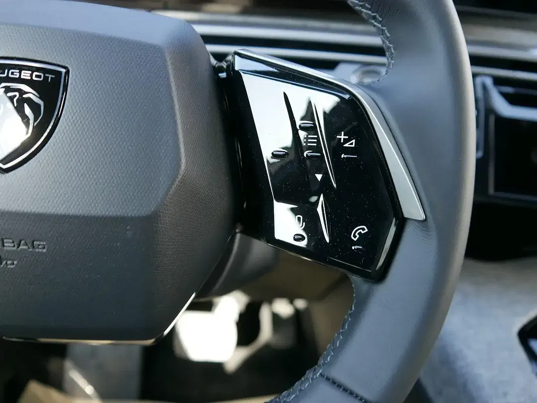 Peugeot 3008 - Thumbnail 14