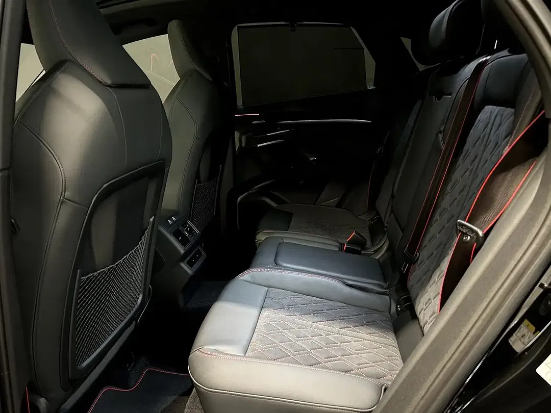 Audi Q5 - Thumbnail 11