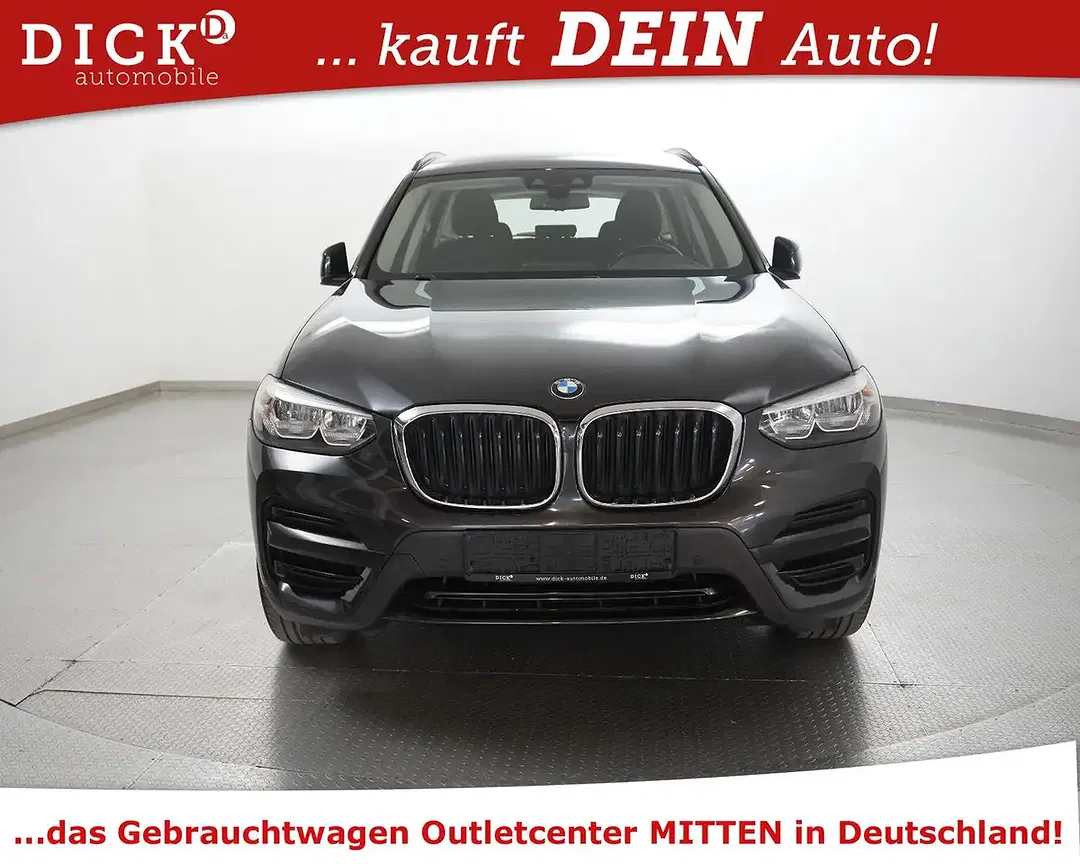 BMW X3 - Thumbnail 3