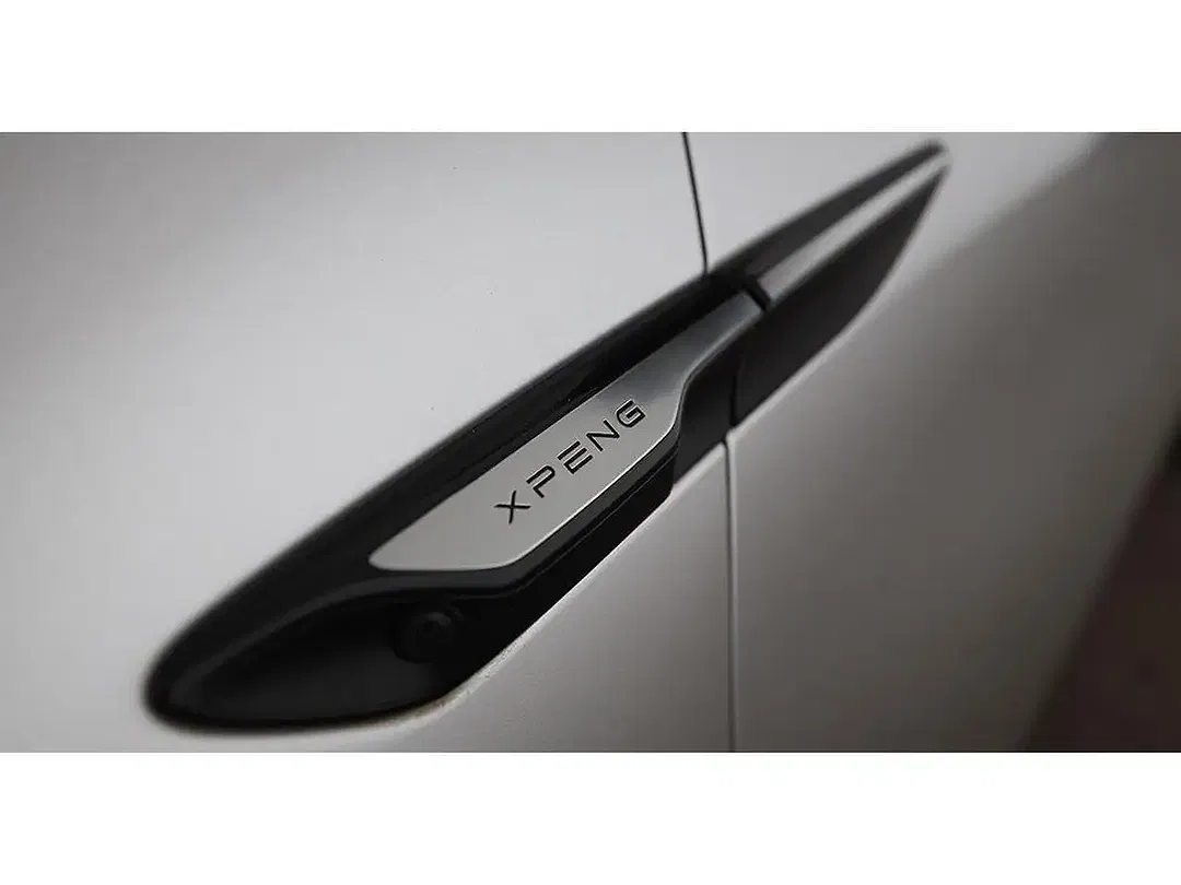 Xpeng G6 - Thumbnail 8