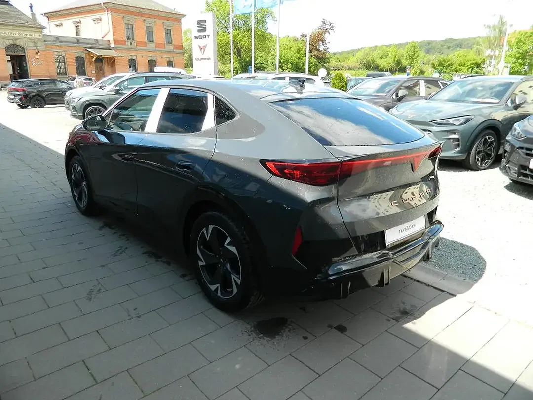 CUPRA Tavascan - Thumbnail 2