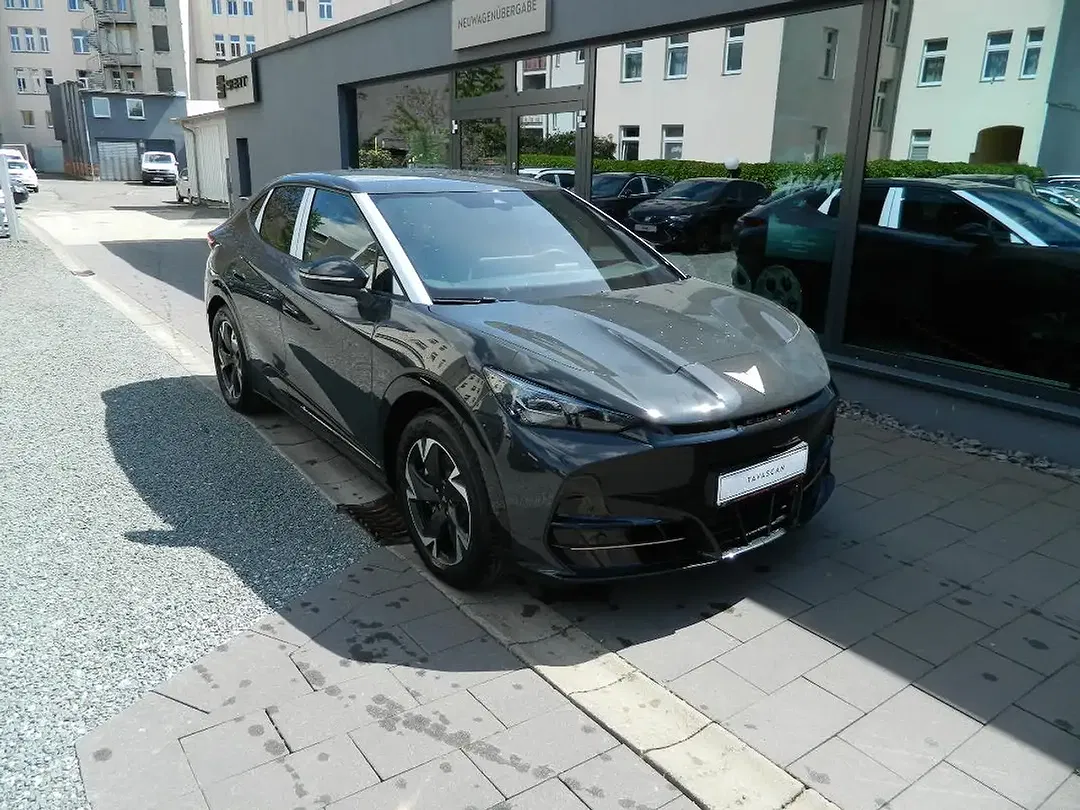 CUPRA Tavascan - Thumbnail 6