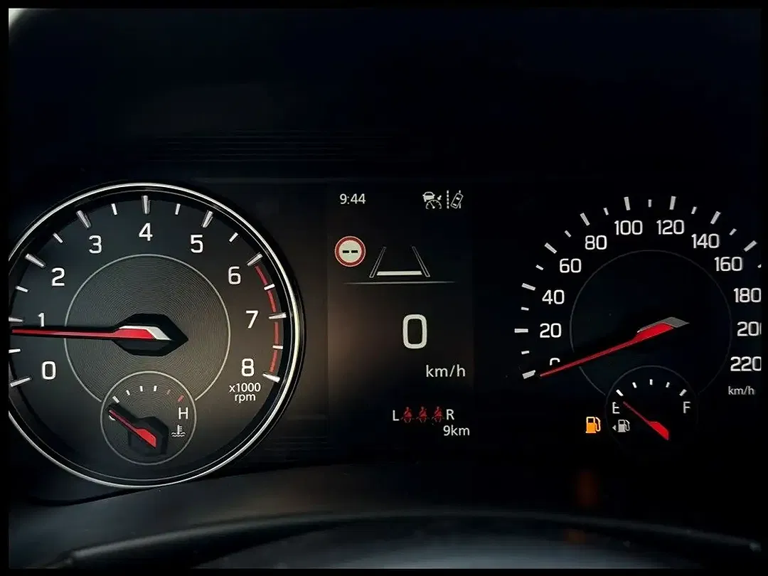 Suzuki Swift - Thumbnail 13