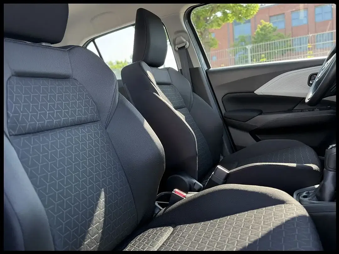Suzuki Swift - Thumbnail 17