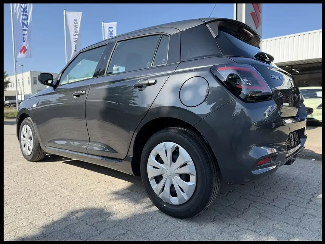 Suzuki Swift - Thumbnail 2