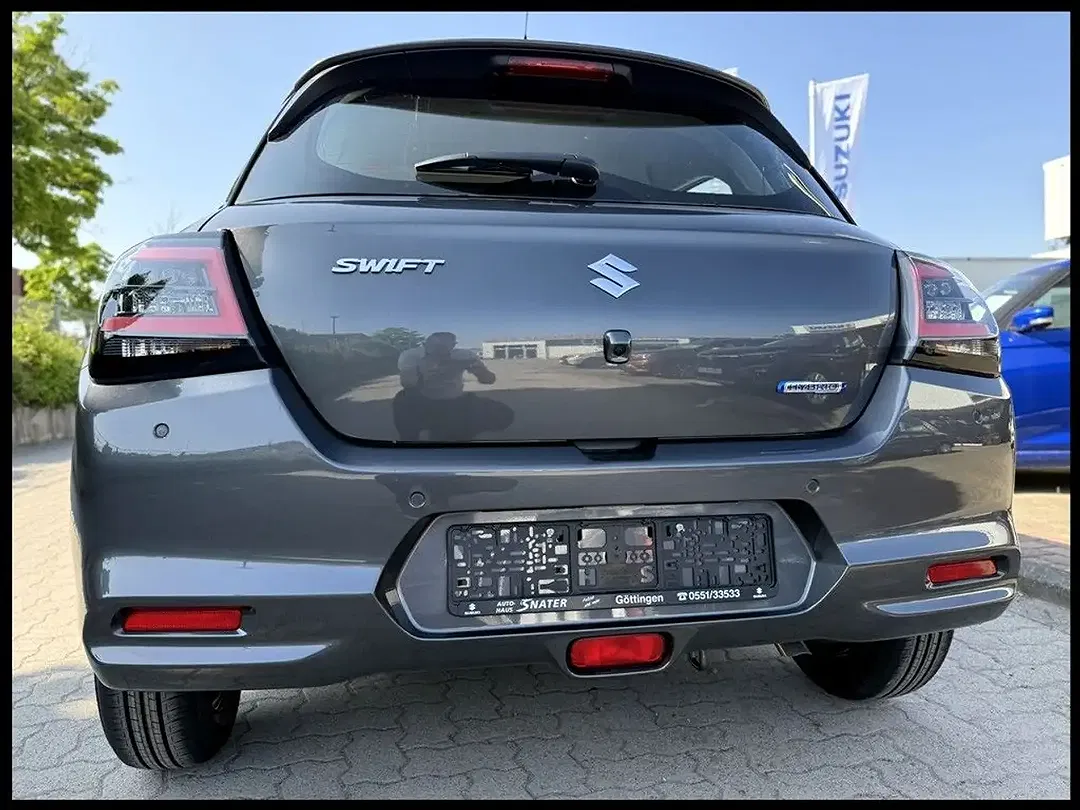 Suzuki Swift - Thumbnail 3