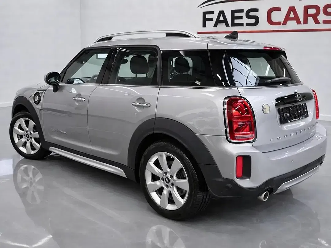 MINI Cooper SE Countryman - Thumbnail 4