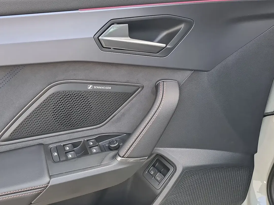 CUPRA Leon - Thumbnail 11