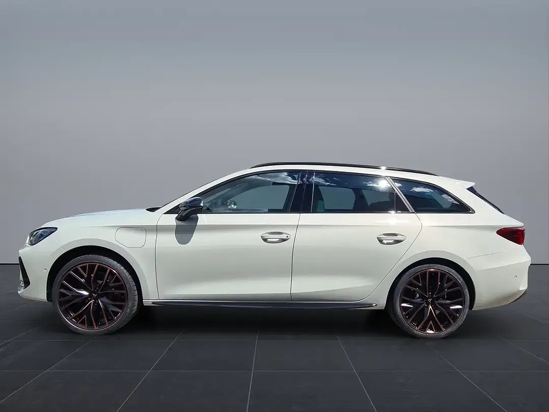 CUPRA Leon - Thumbnail 4