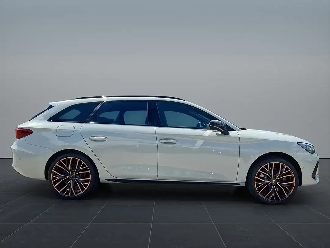CUPRA Leon - Thumbnail 8
