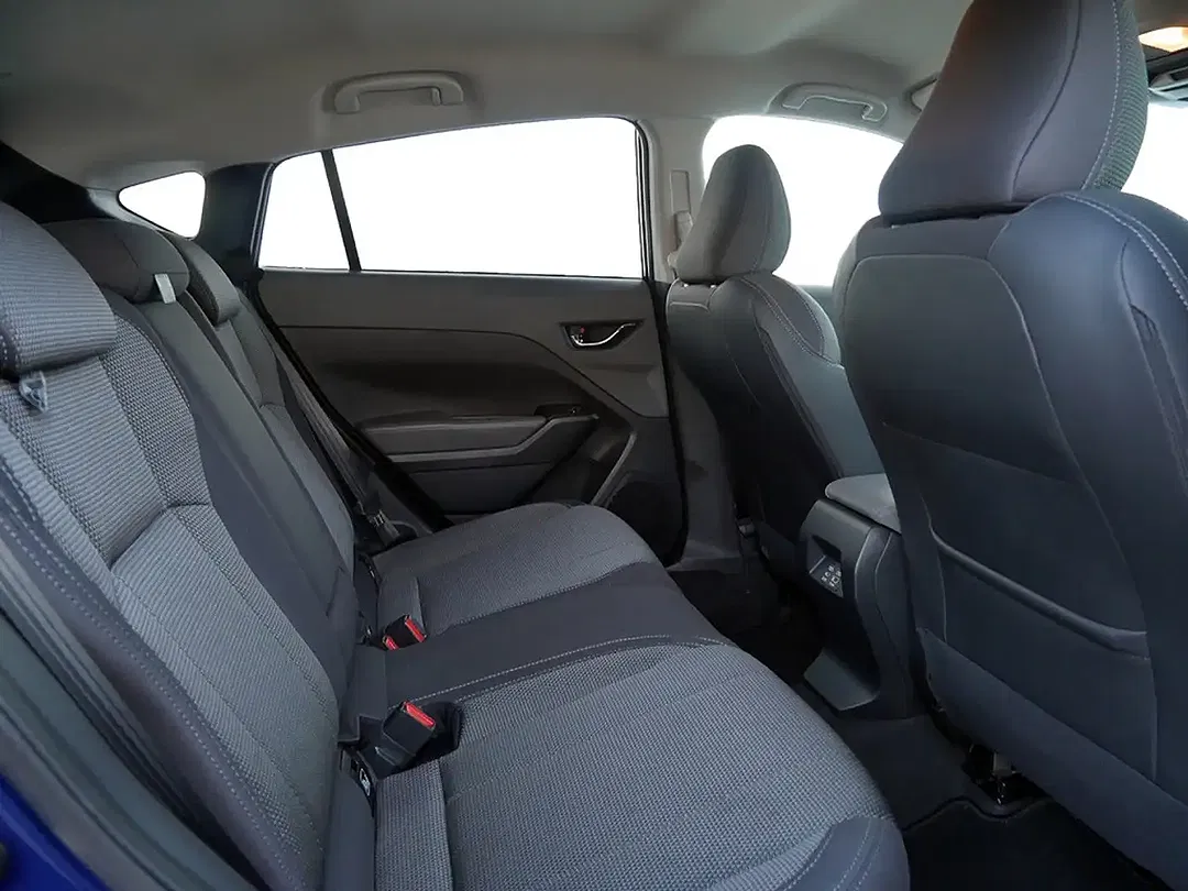 Subaru Crosstrek - Thumbnail 9