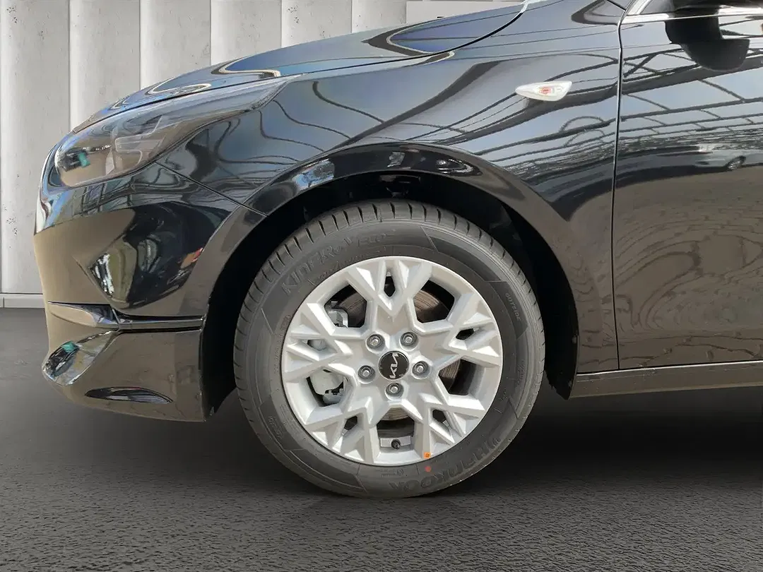 Kia Ceed / cee'd - Thumbnail 9