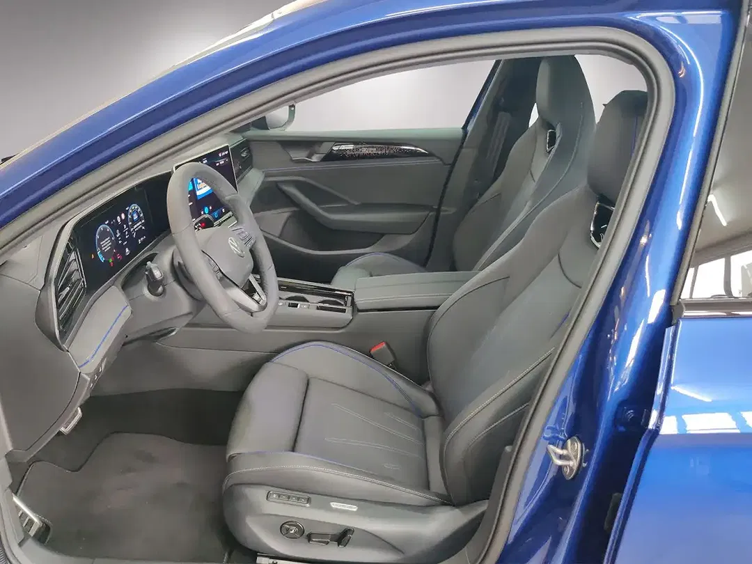 Volkswagen Passat Variant - Thumbnail 7