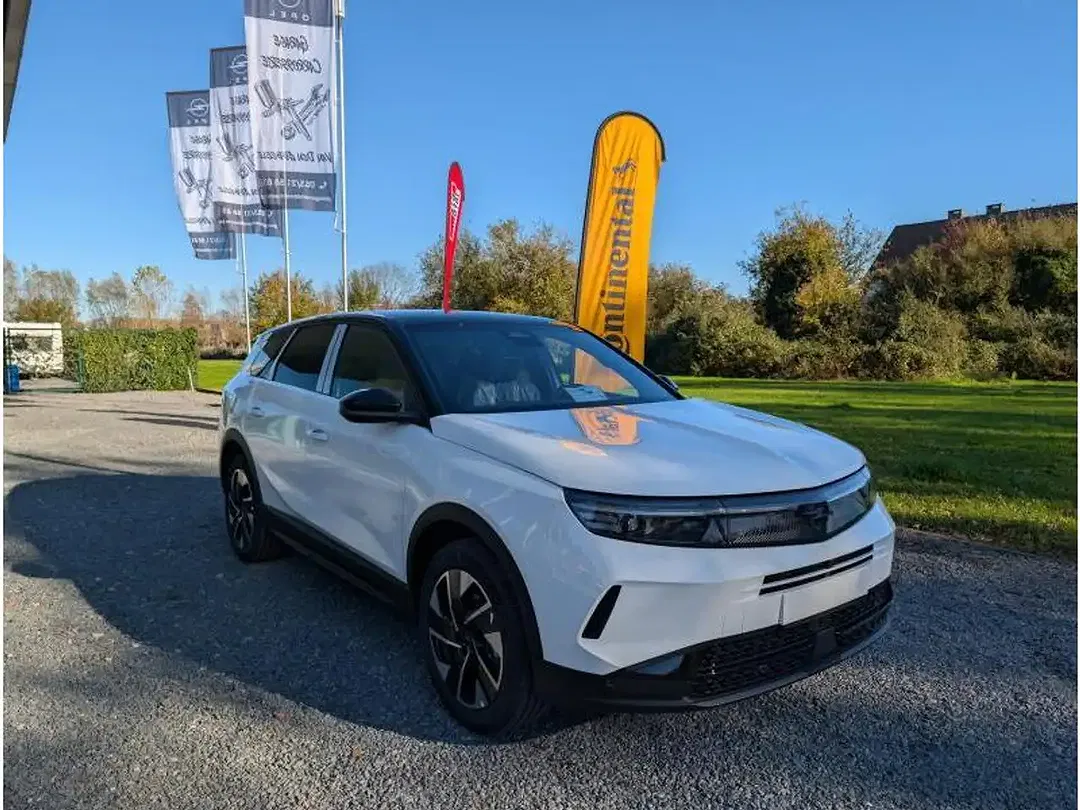 Opel Grandland - Thumbnail 3