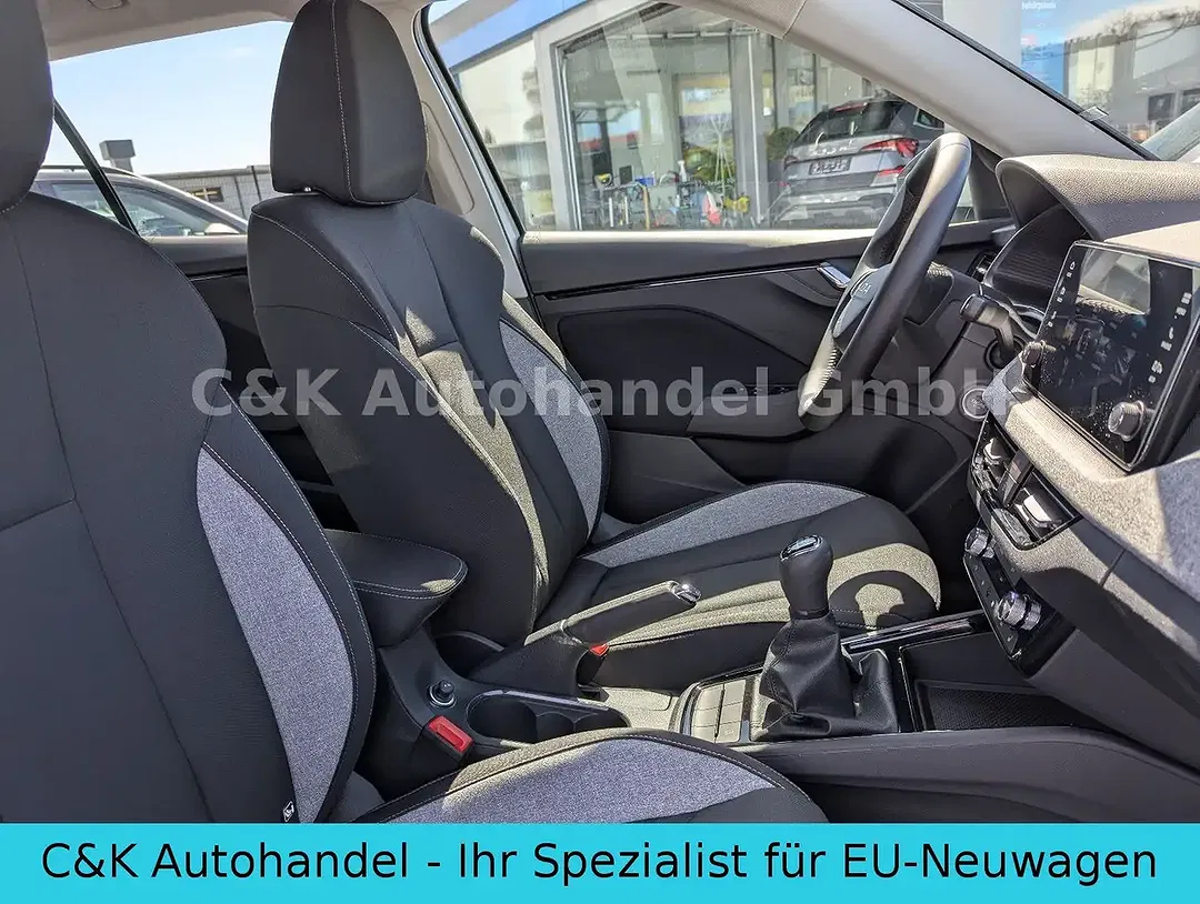 Skoda Kamiq - Thumbnail 5