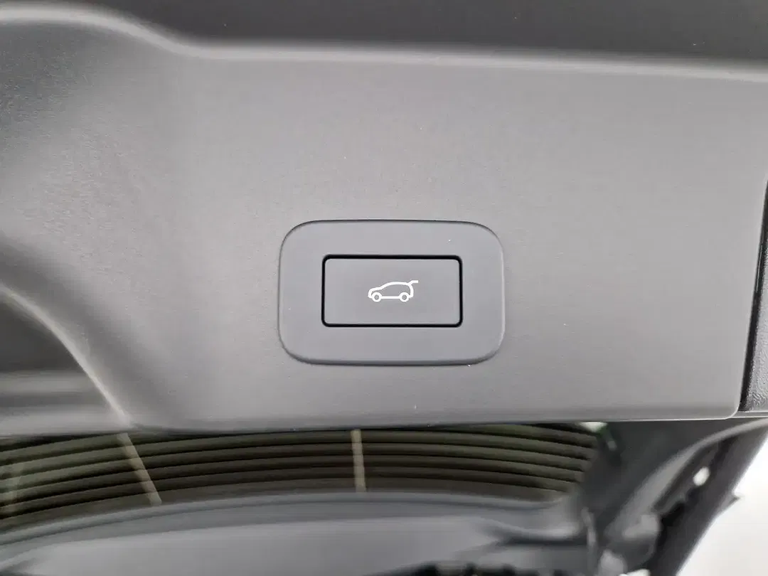 Land Rover Range Rover Evoque - Thumbnail 11