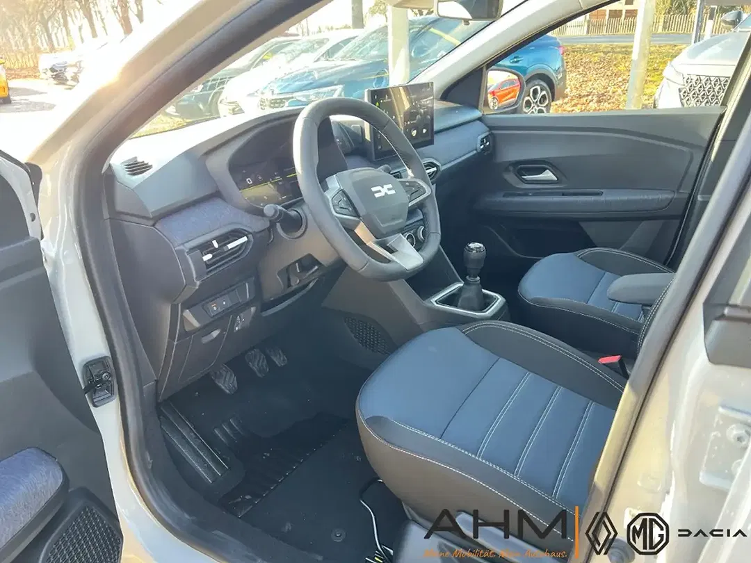 Dacia Sandero - Thumbnail 10