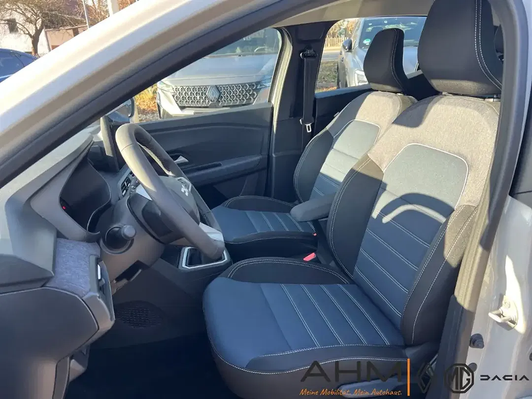 Dacia Sandero - Thumbnail 11