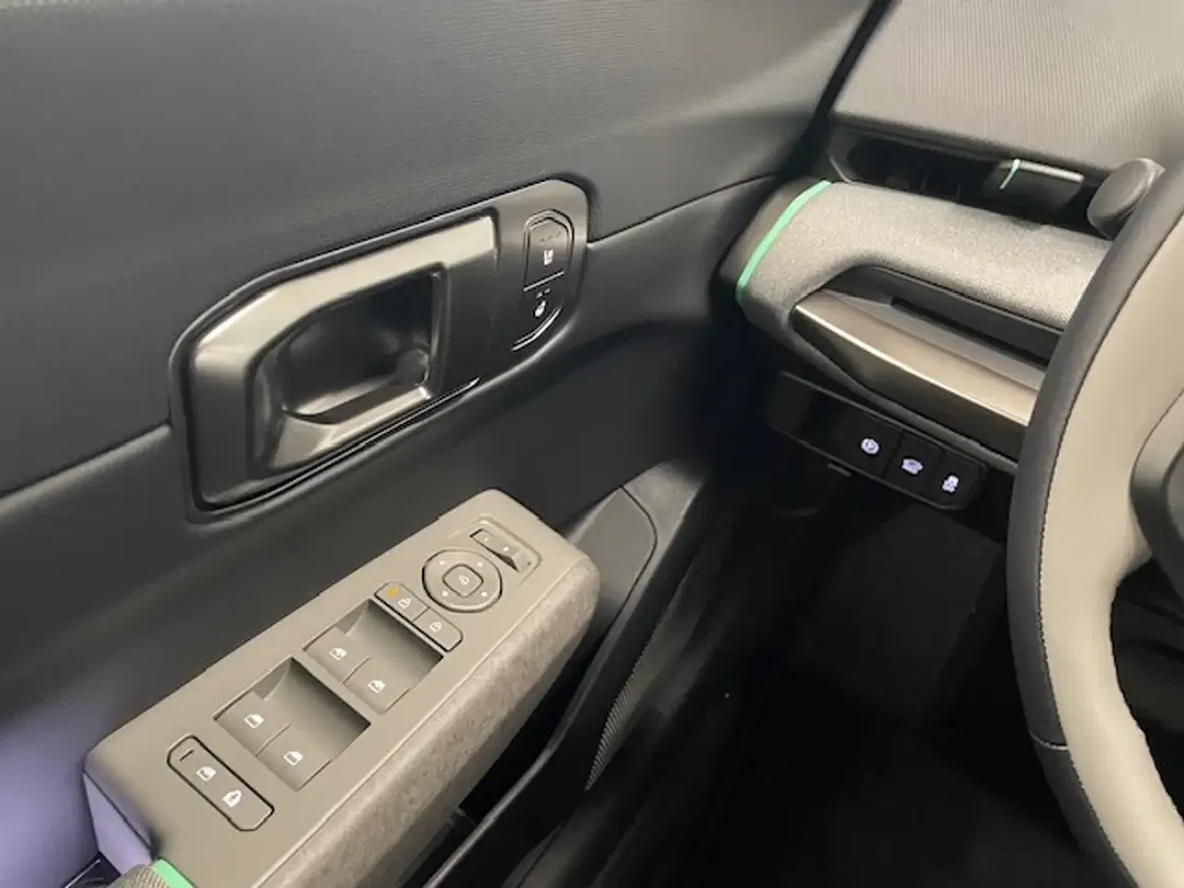 Kia EV4 - Thumbnail 17