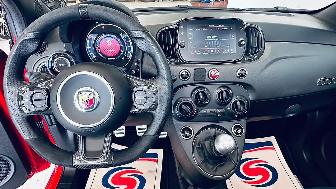 Abarth 695C - Thumbnail 10