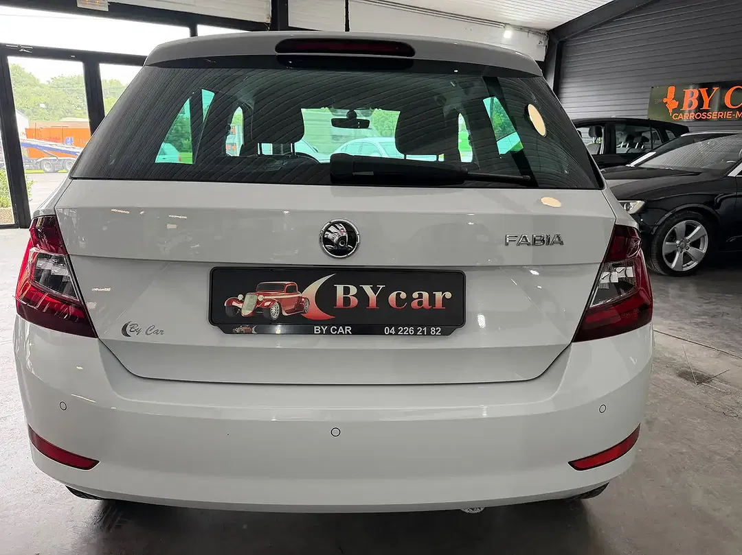 Skoda Fabia - Thumbnail 5