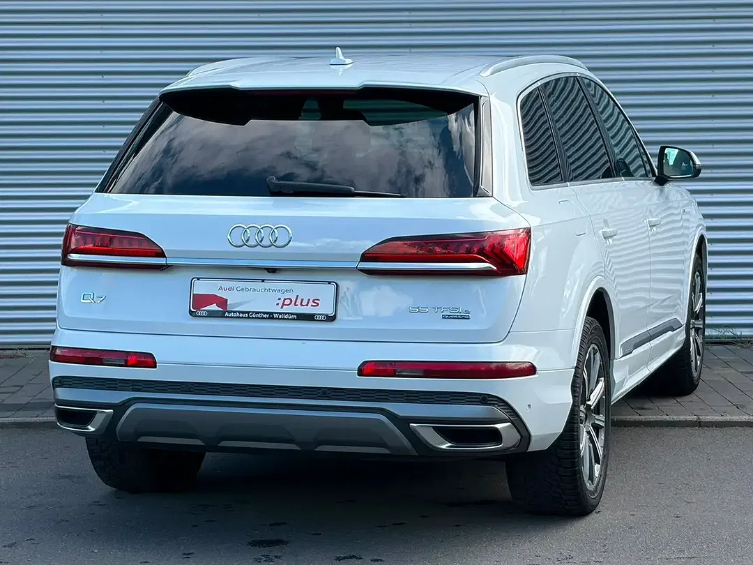 Audi Q7 - Thumbnail 4