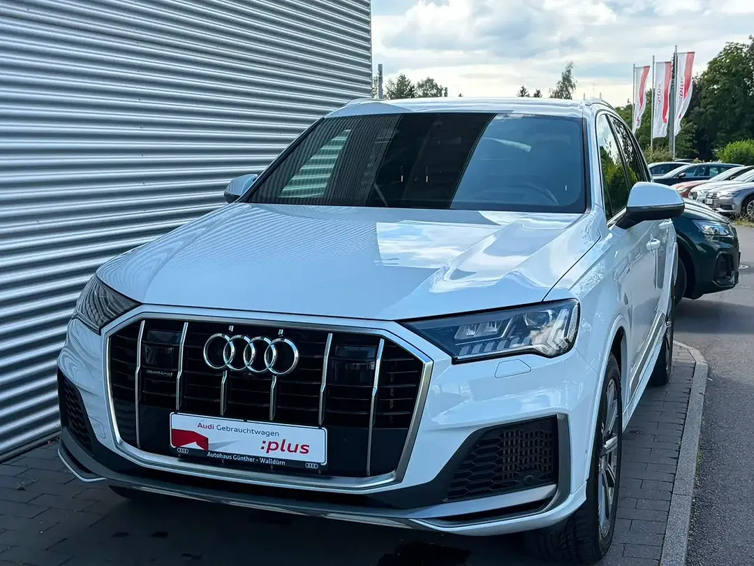 Audi Q7 - Thumbnail 6