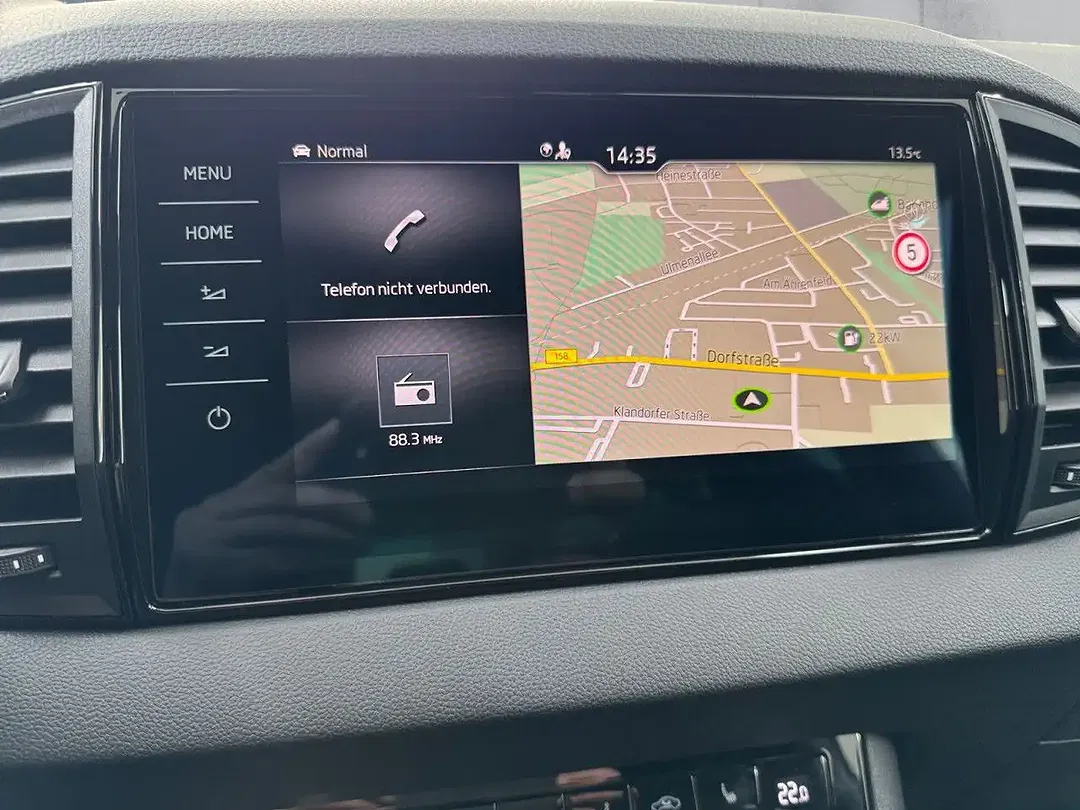 Skoda Karoq - Thumbnail 10