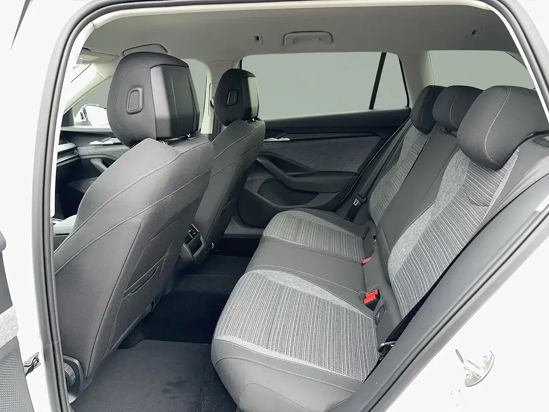 Skoda Superb - Thumbnail 11