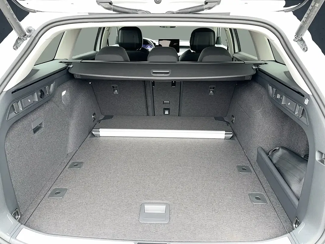 Skoda Superb - Thumbnail 12