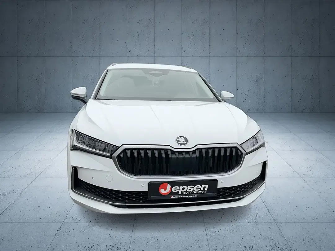 Skoda Superb - Thumbnail 8