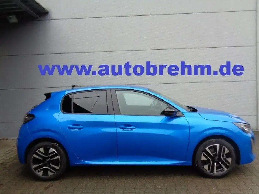 Peugeot 208 - Thumbnail 1