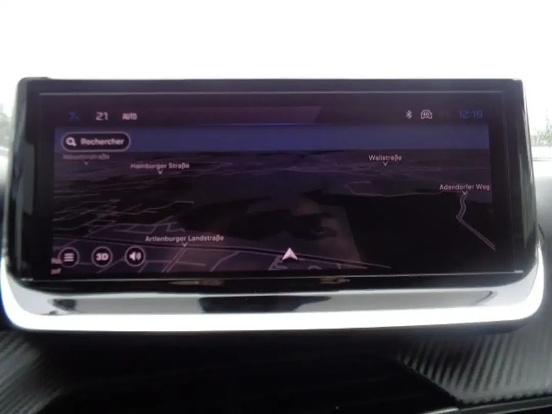 Peugeot 208 - Thumbnail 15