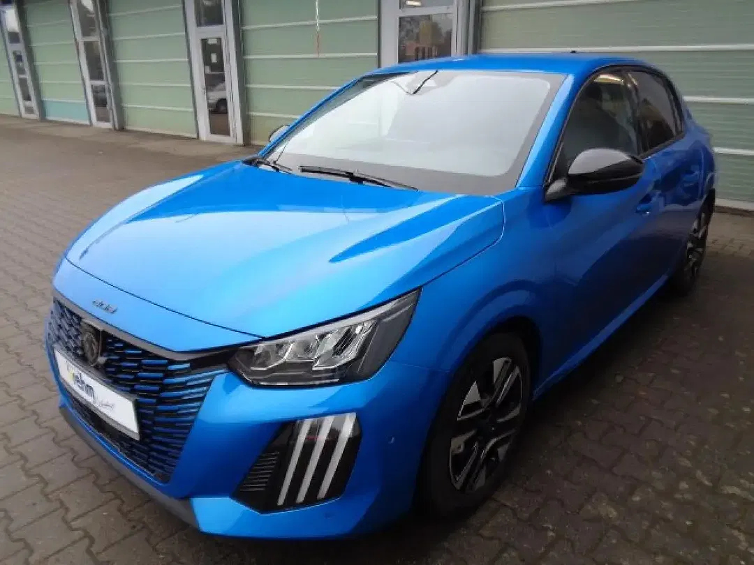 Peugeot 208 - Thumbnail 4