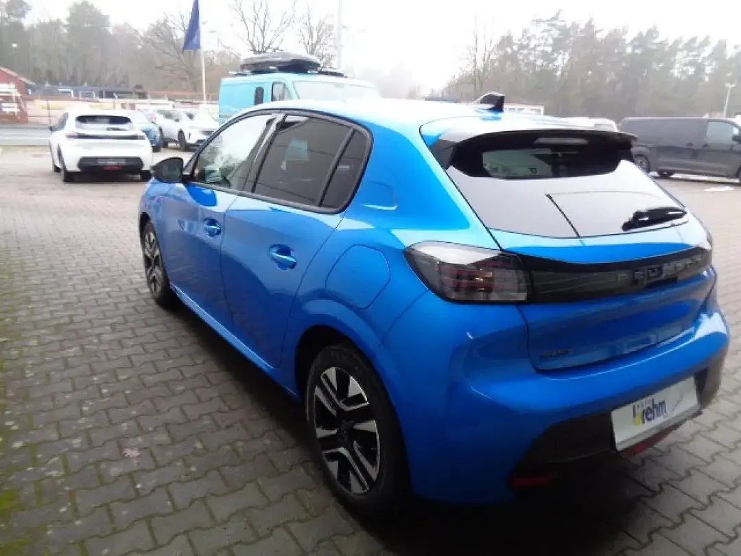 Peugeot 208 - Thumbnail 5