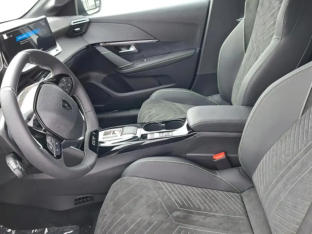 Peugeot 208 - Thumbnail 7
