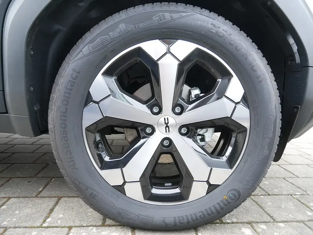 Dacia Duster - Thumbnail 5