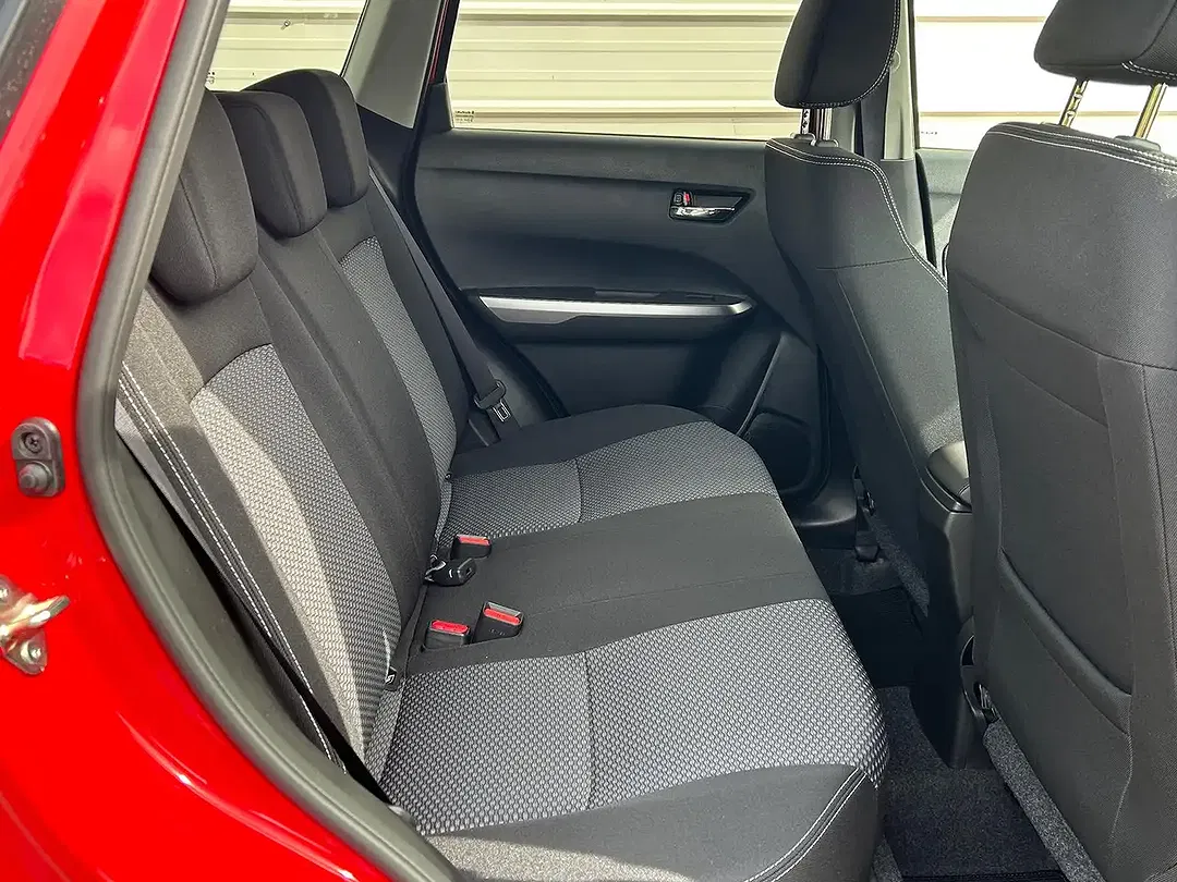 Suzuki Vitara - Thumbnail 15