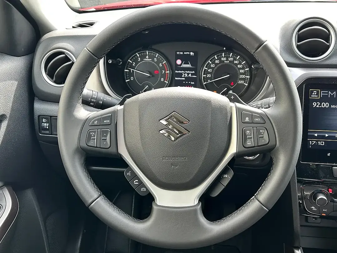 Suzuki Vitara - Thumbnail 9