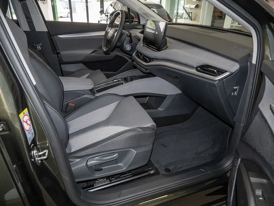 Skoda Enyaq - Thumbnail 2