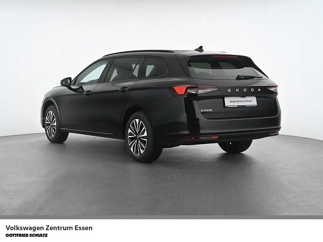 Skoda Superb - Thumbnail 2
