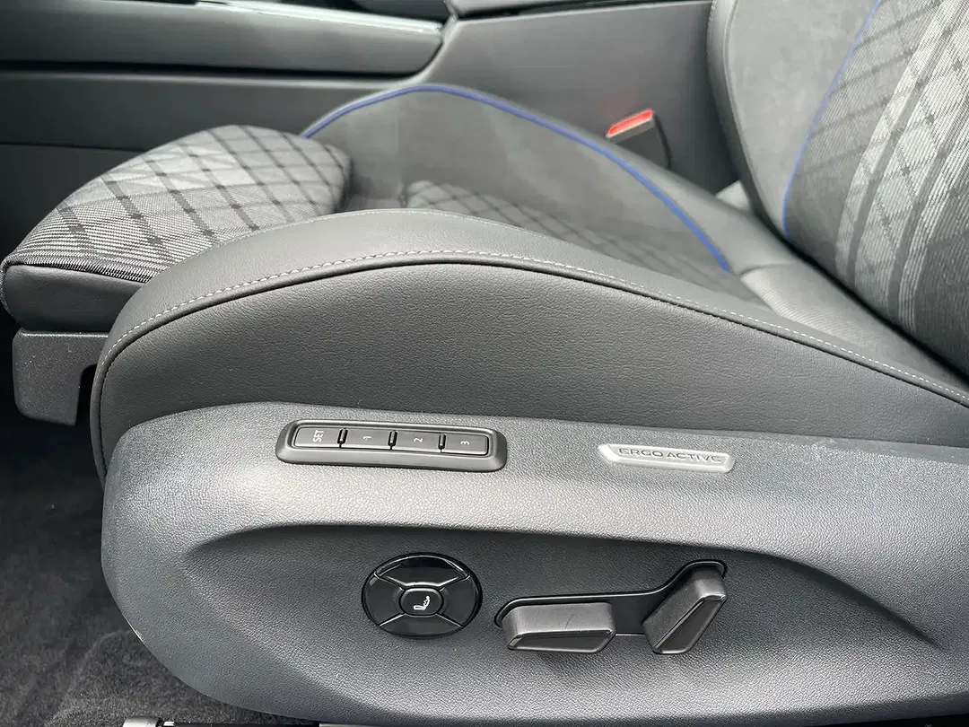 Volkswagen Passat Variant - Thumbnail 13