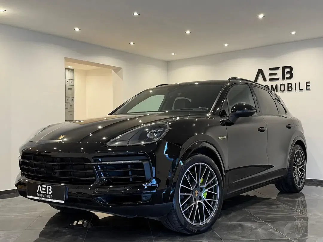 Porsche Cayenne - Thumbnail 3