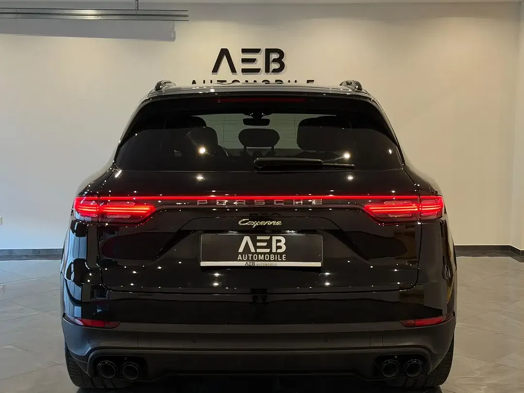 Porsche Cayenne - Thumbnail 9